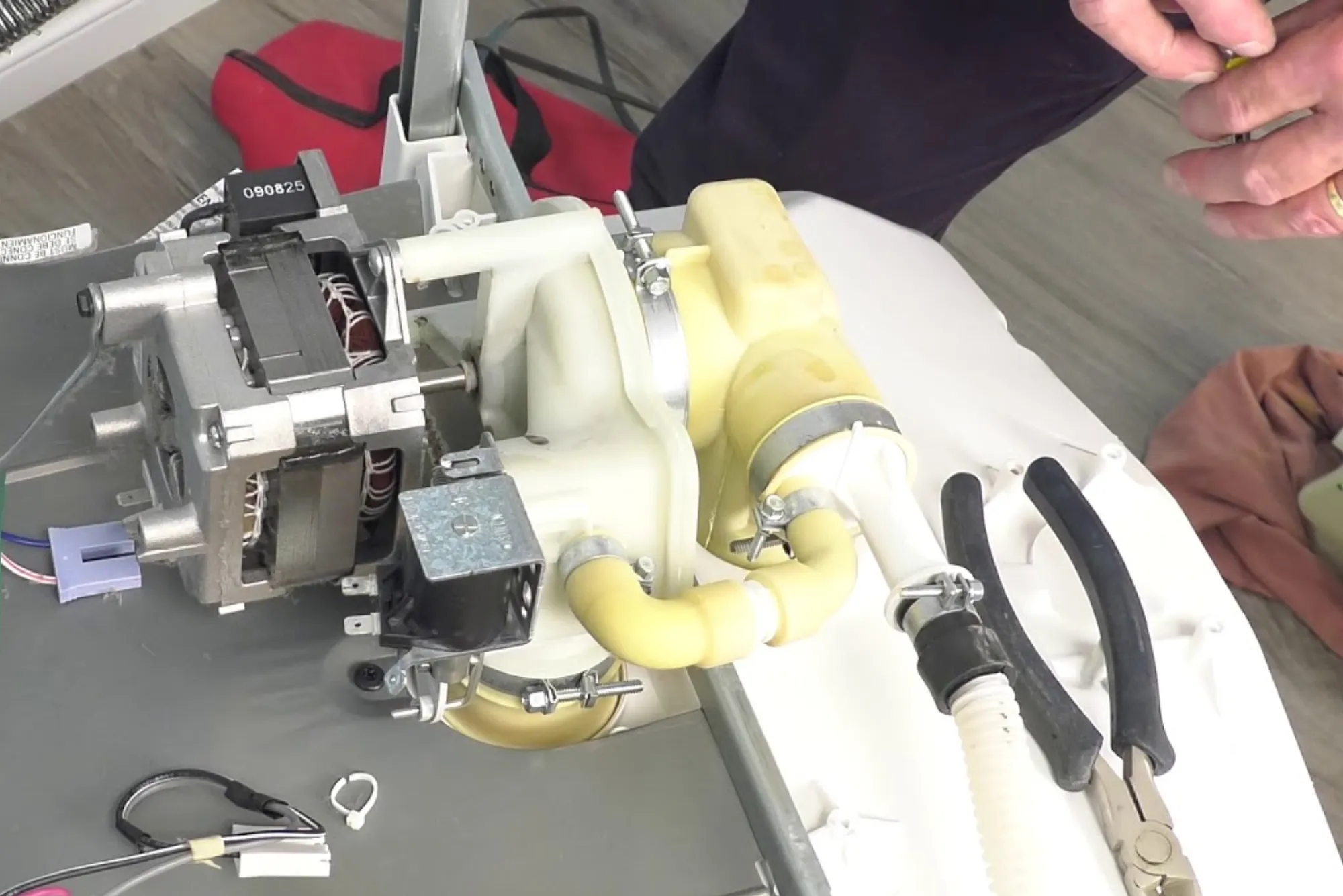 إصلاح موتور غسالة الصحون