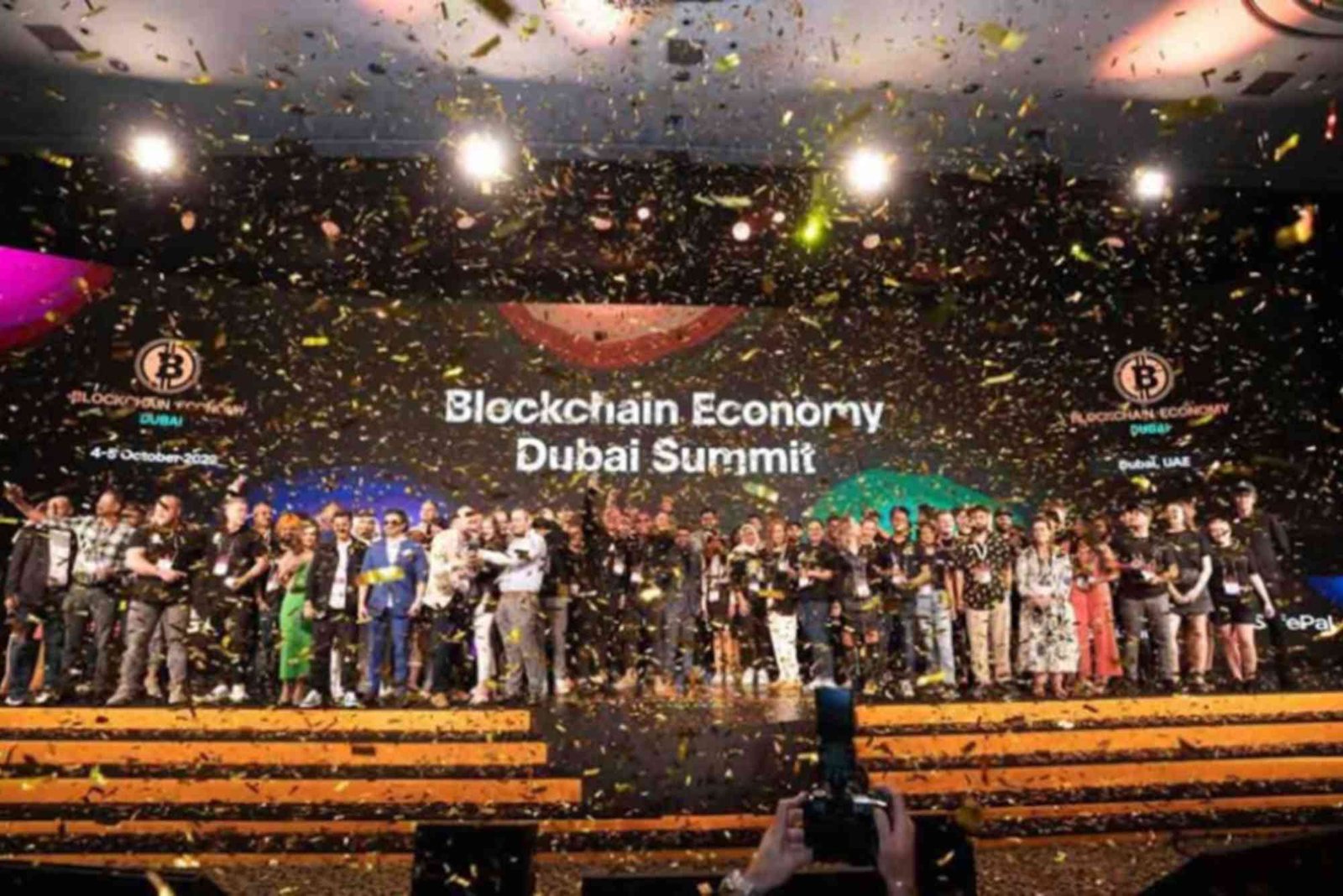 Why Hiring a Professional Photographer Dubai Makes Business Shine!